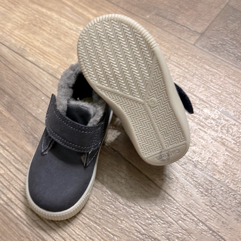 Carter’s Boots - Picture 2 of 2